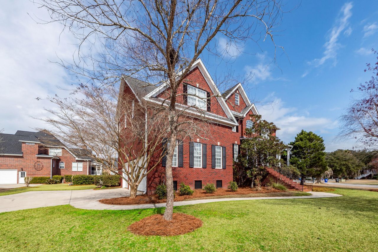 3584 Somerset Hills Court Photo 9