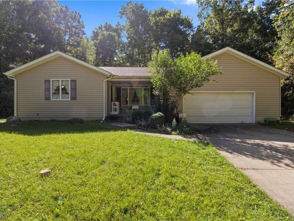 13612 Thompson Road, Vermilion, OH 44089