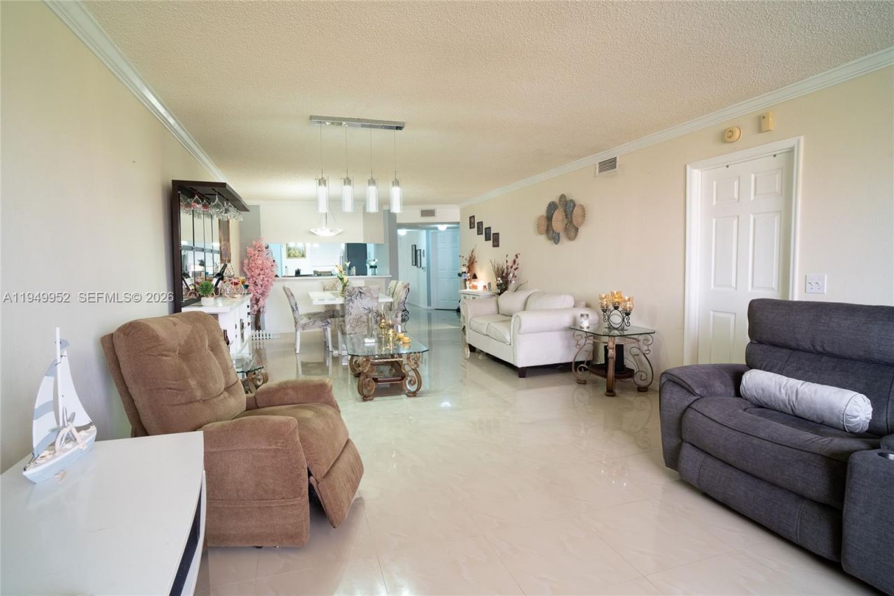 10133 NW 24th Pl , Unit 303, Sunrise, FL 33322 Photo