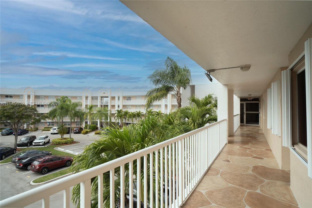 10133 NW 24th Pl , Unit 303, Sunrise, FL 33322 Photo