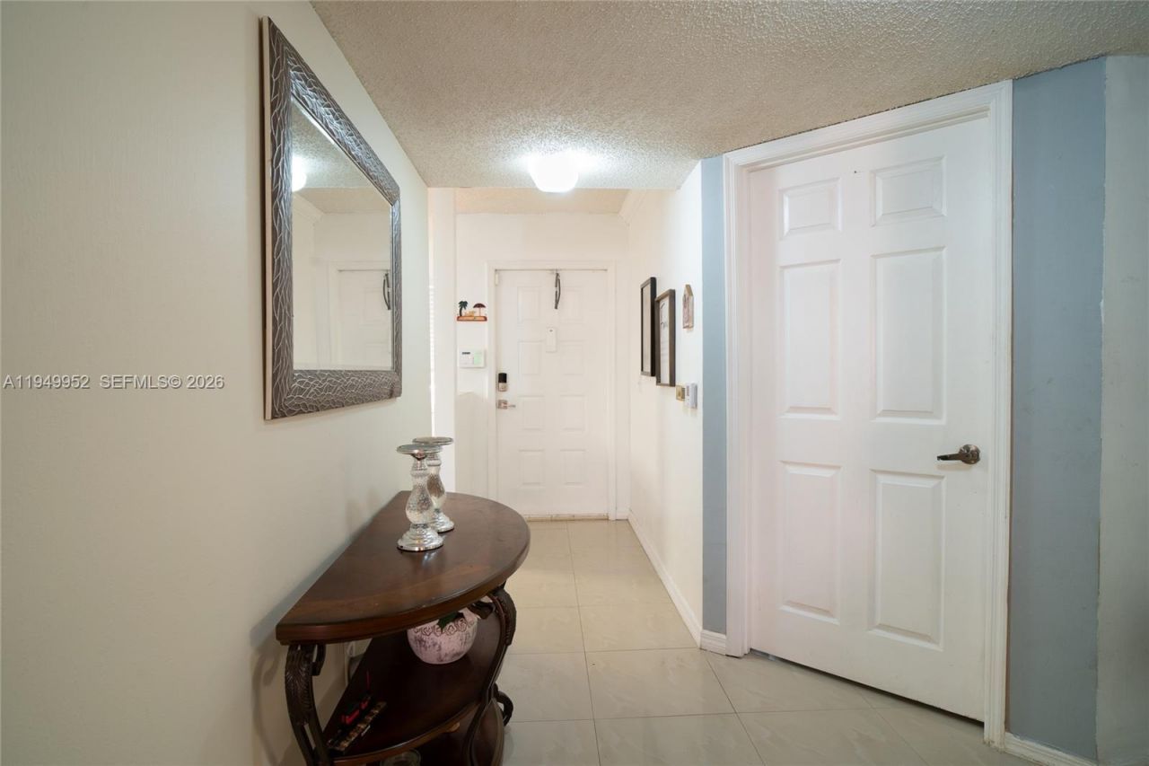 10133 NW 24th Pl , Unit 303, Sunrise, FL 33322 Photo