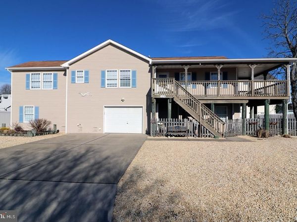 109 OCEAN AVENUE, WARETOWN, NJ 08758