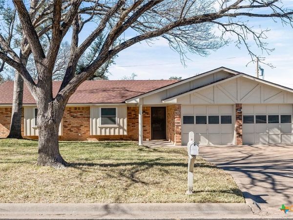 3702 Las Moras Drive, Temple, TX 76502