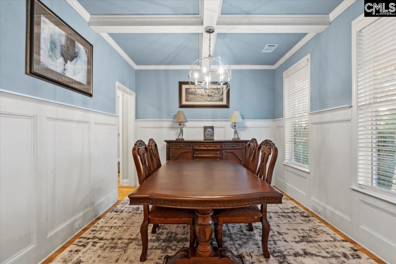 154 Hurlingham Drive  Photo 10