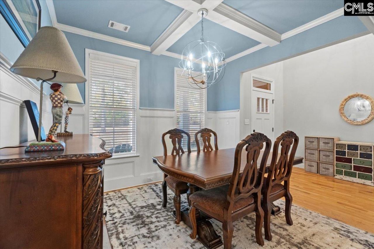 154 Hurlingham Drive  Photo 11