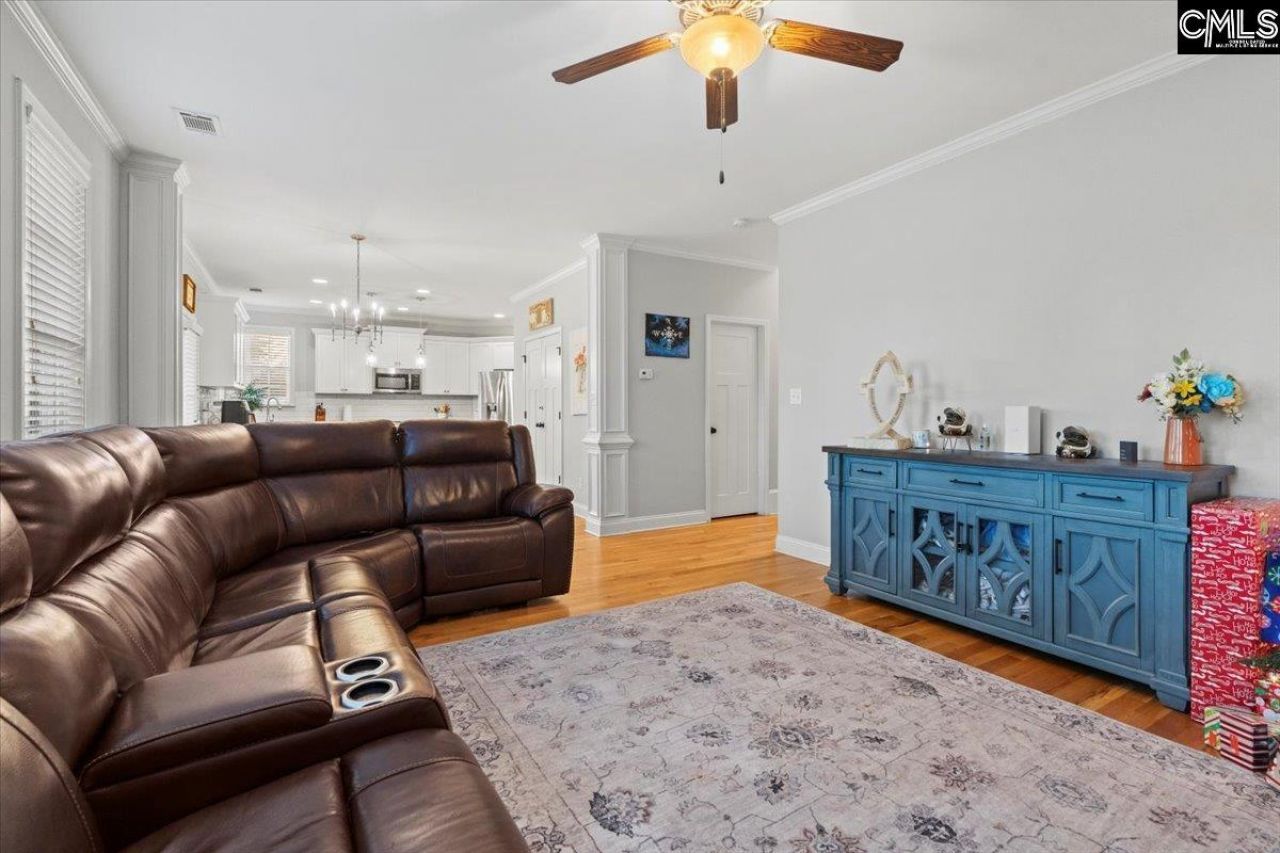 154 Hurlingham Drive  Photo 20