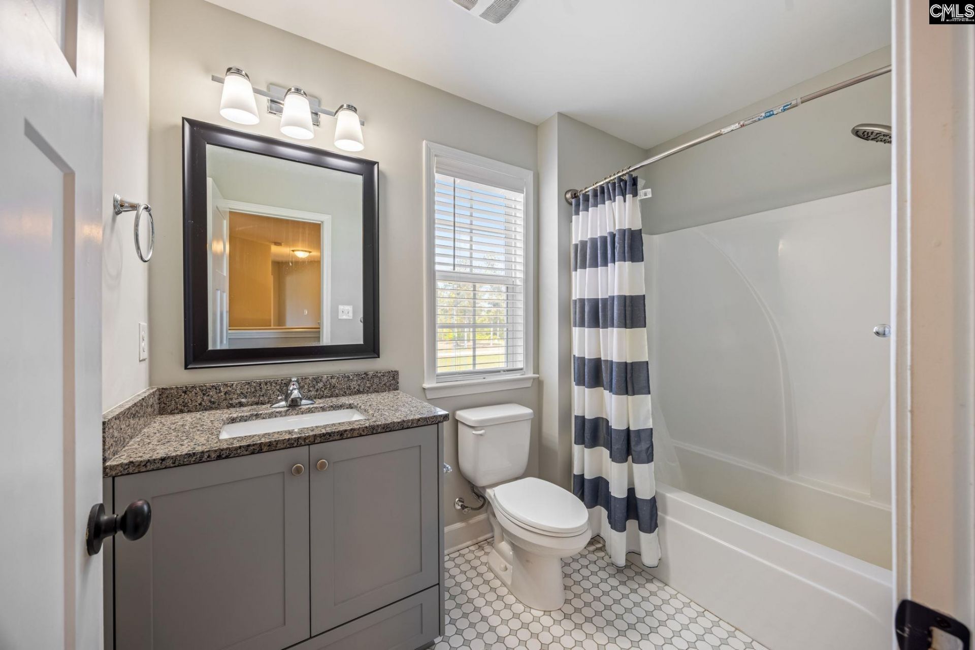 154 Hurlingham Drive Photo 30