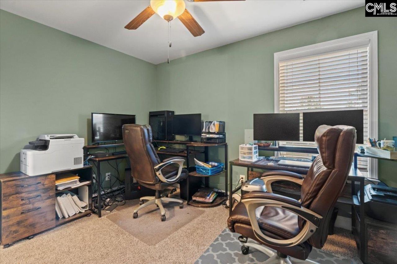 154 Hurlingham Drive  Photo 33