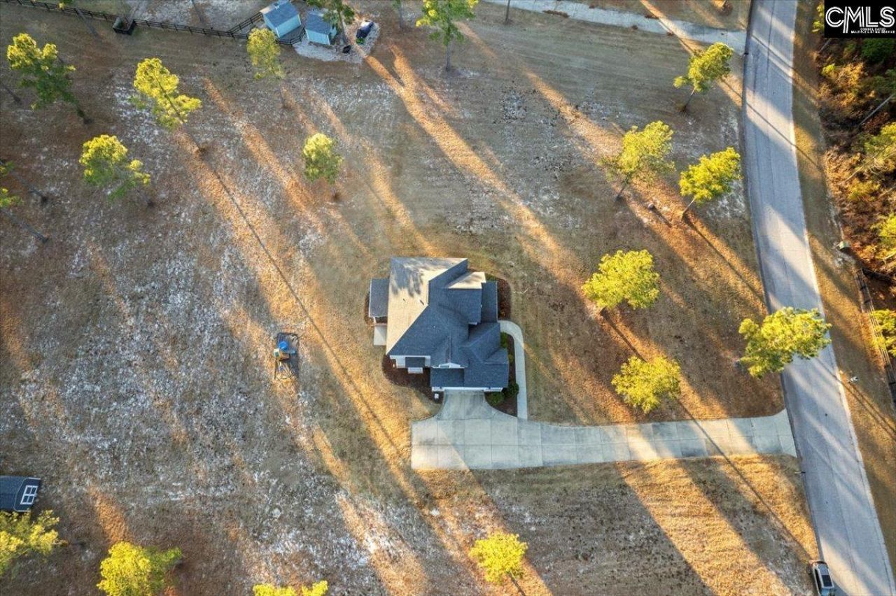 154 Hurlingham Drive  Photo 37