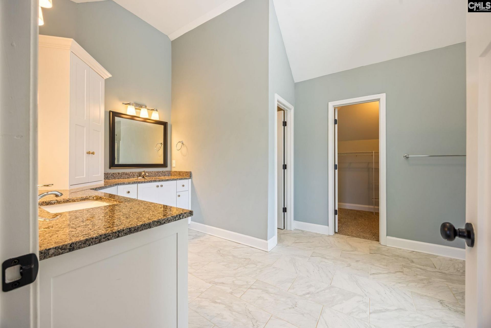 154 Hurlingham Drive Photo 40