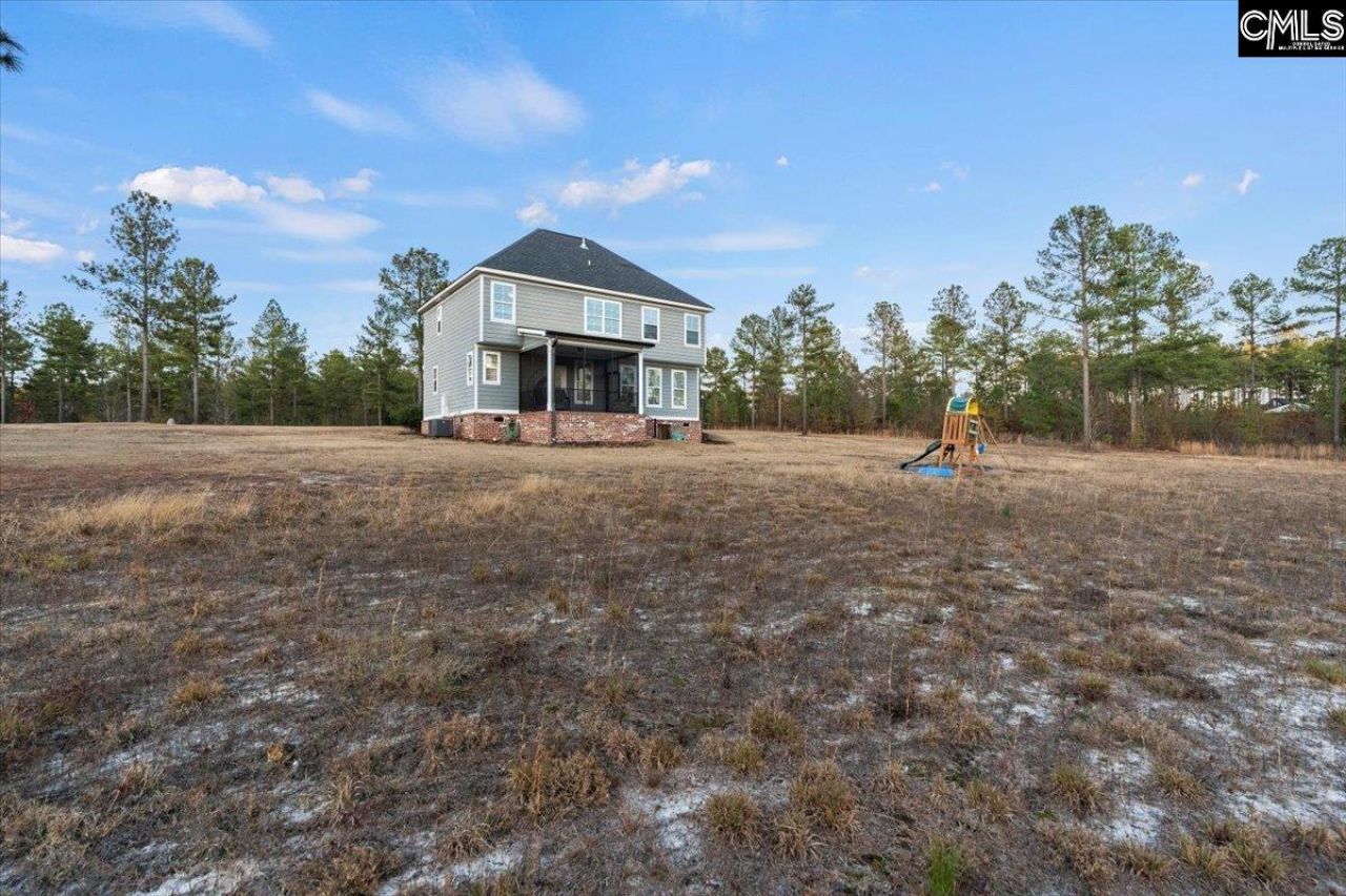 154 Hurlingham Drive  Photo 42