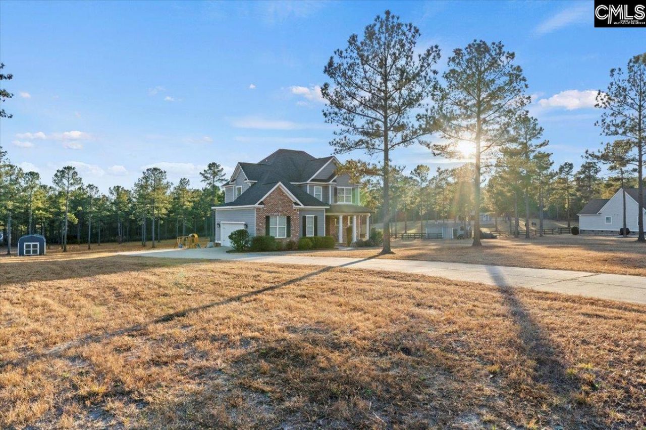 154 Hurlingham Drive  Photo 5