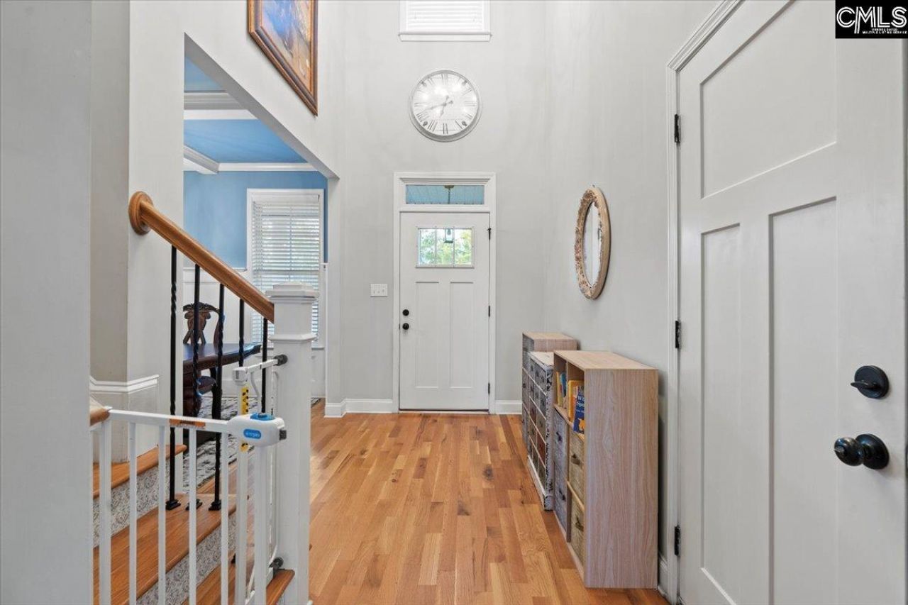 154 Hurlingham Drive  Photo 9