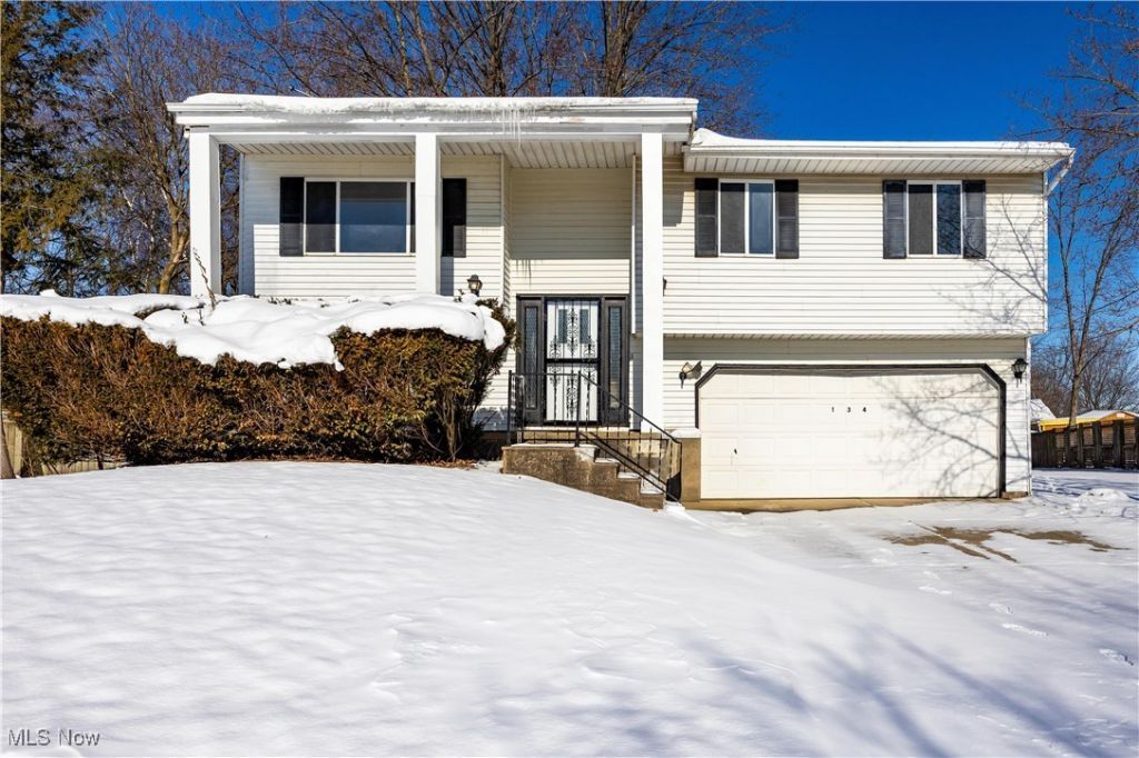 134 California Avenue, Elyria, OH 44035 Main Photo