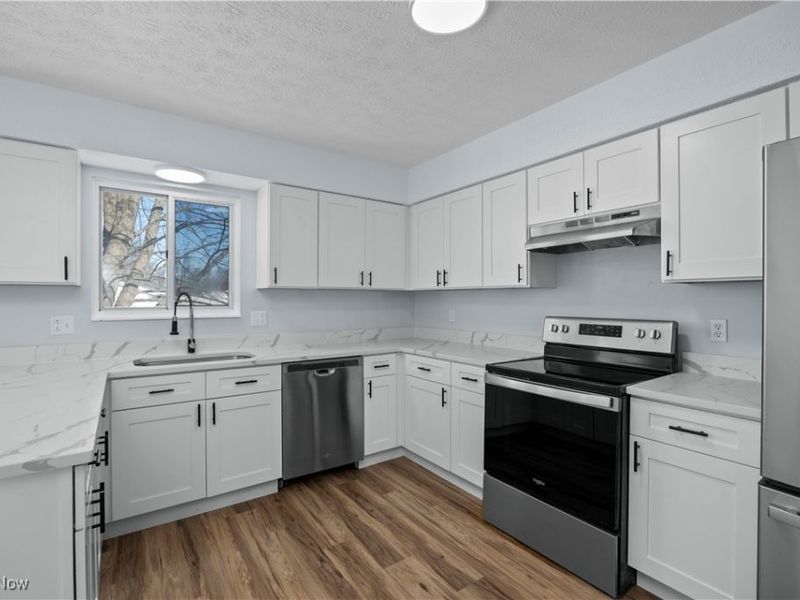 134 California Avenue, Elyria, OH 44035 Photo 3