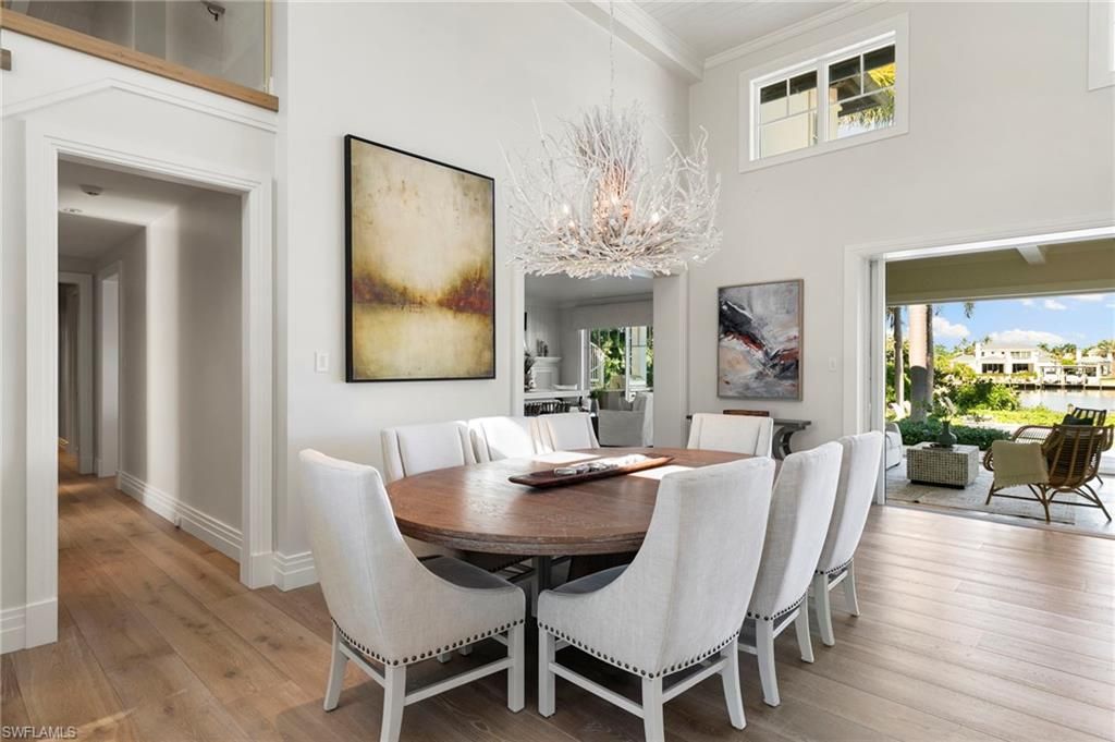 221 Aqua Ct, Naples, FL 34102 Photo