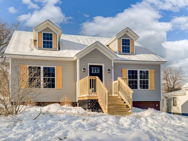 20 Spring Street, Broadalbin, NY 12025