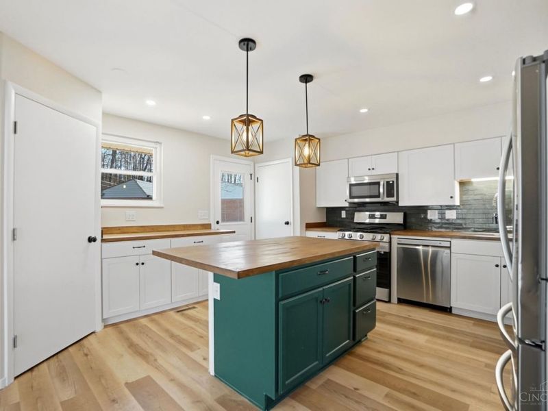 3305 Scioto Drive, Newtown, OH 45244 Photo 8