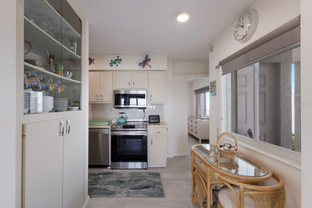 5200 Gulf Drive, Unit 408, Holmes Beach, FL 34217 Photo