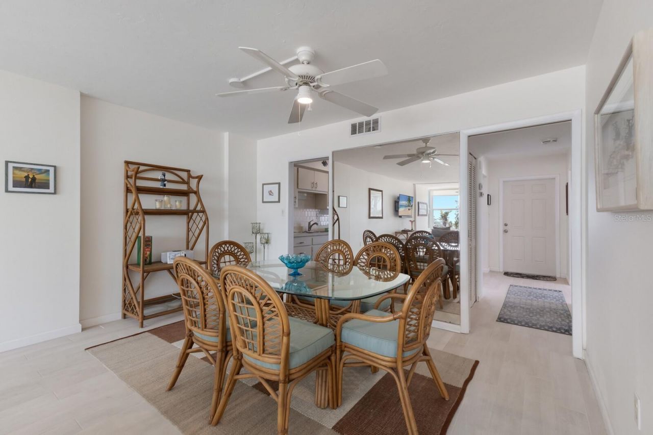 5200 Gulf Drive, Unit 408, Holmes Beach, FL 34217 Photo