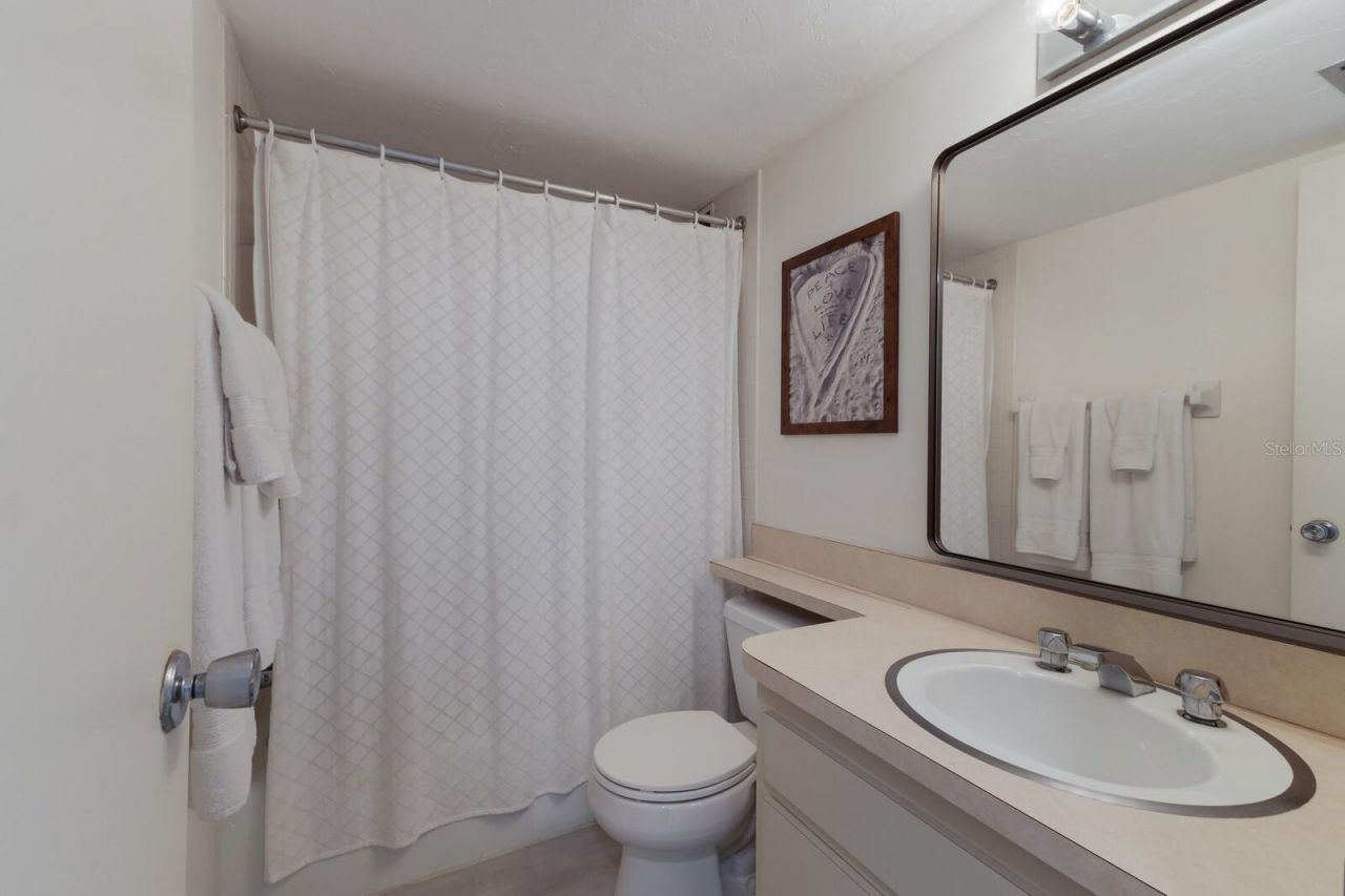5200 Gulf Drive, Unit 408, Holmes Beach, FL 34217 Photo