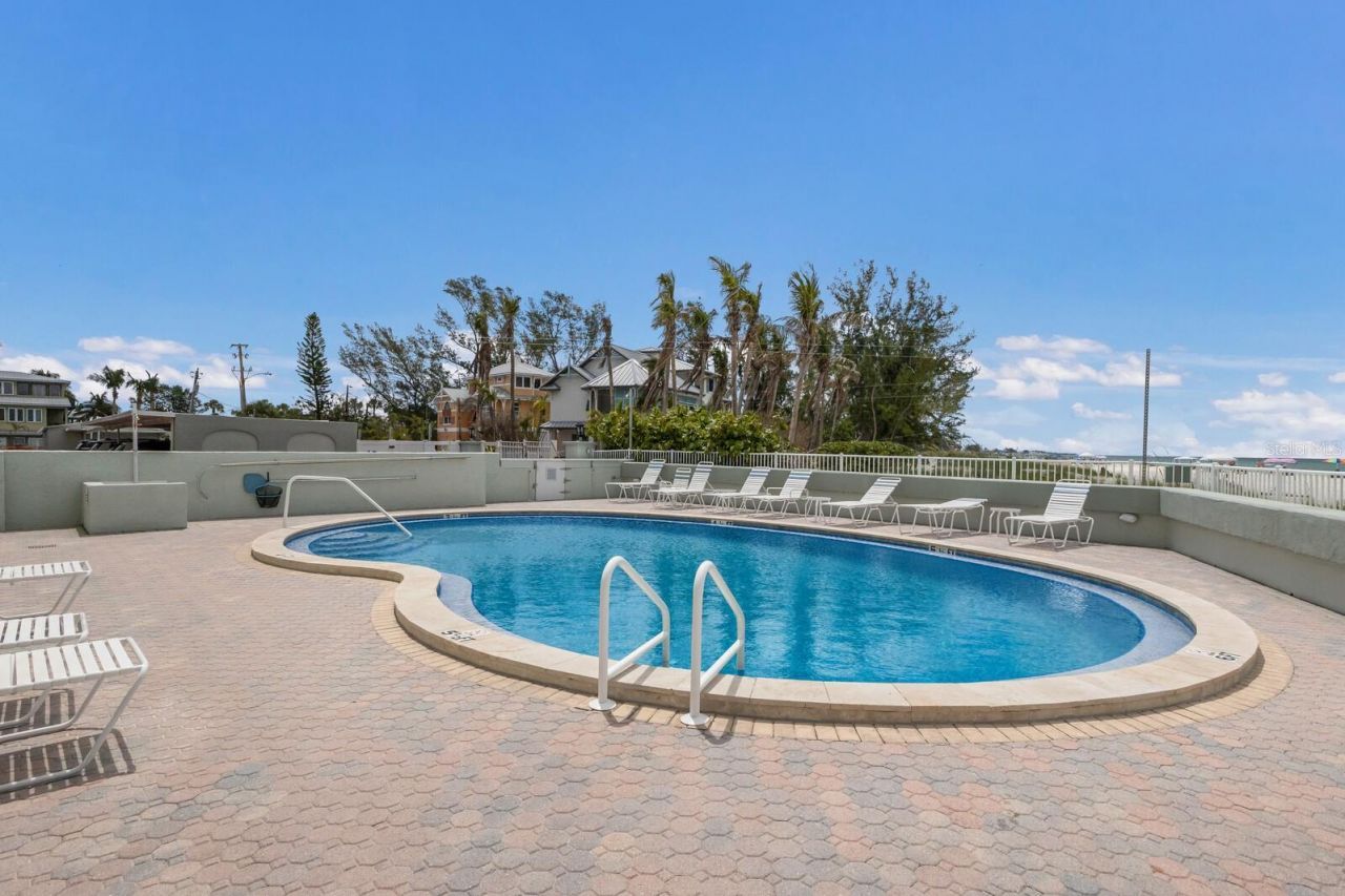 5200 Gulf Drive, Unit 408, Holmes Beach, FL 34217 Photo