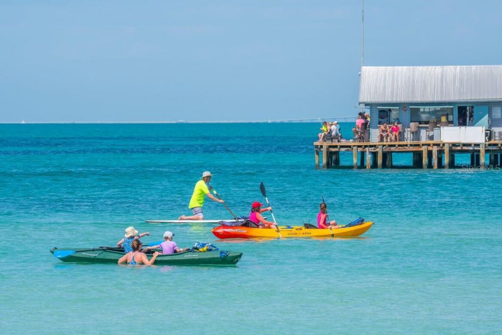 5200 Gulf Drive, Unit 408, Holmes Beach, FL 34217 Photo