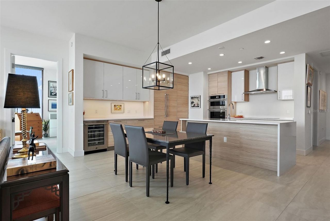 301 1st Street S, Unit 2305, Saint Petersburg, FL 33701 Photo