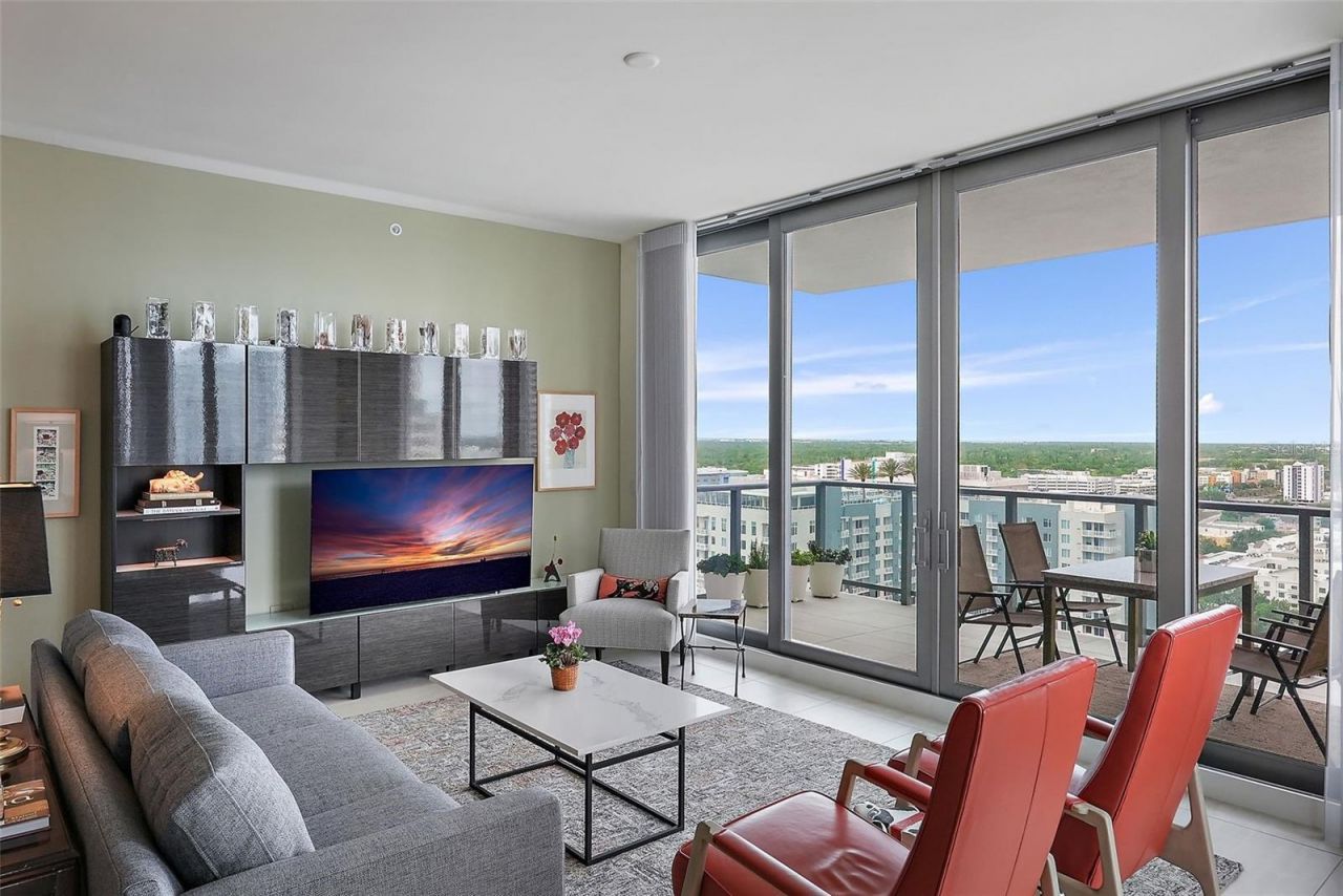 301 1st Street S, Unit 2305, Saint Petersburg, FL 33701 Photo