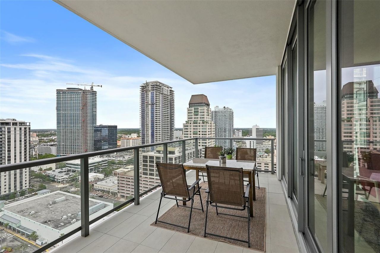 301 1st Street S, Unit 2305, Saint Petersburg, FL 33701 Photo