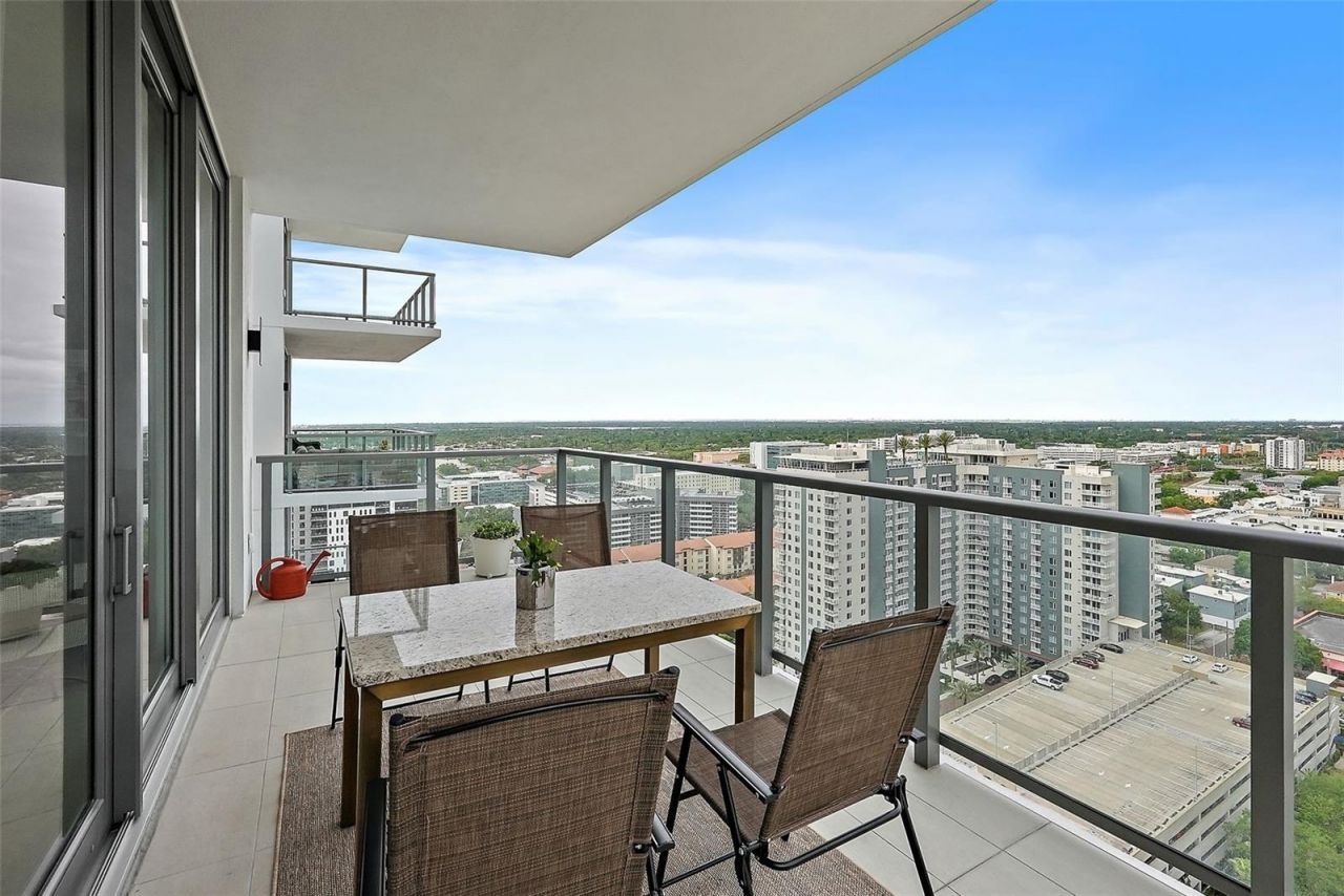 301 1st Street S, Unit 2305, Saint Petersburg, FL 33701 Photo