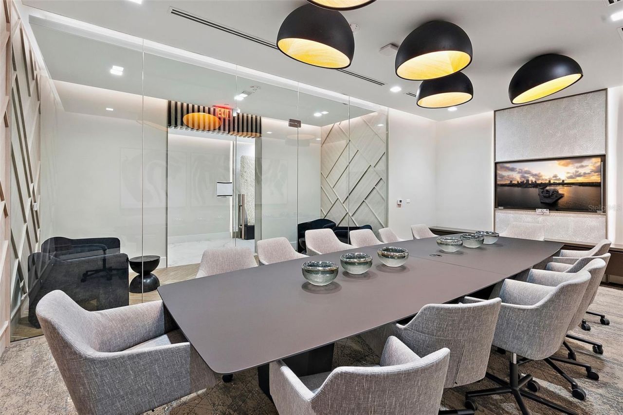 301 1st Street S, Unit 2305, Saint Petersburg, FL 33701 Photo