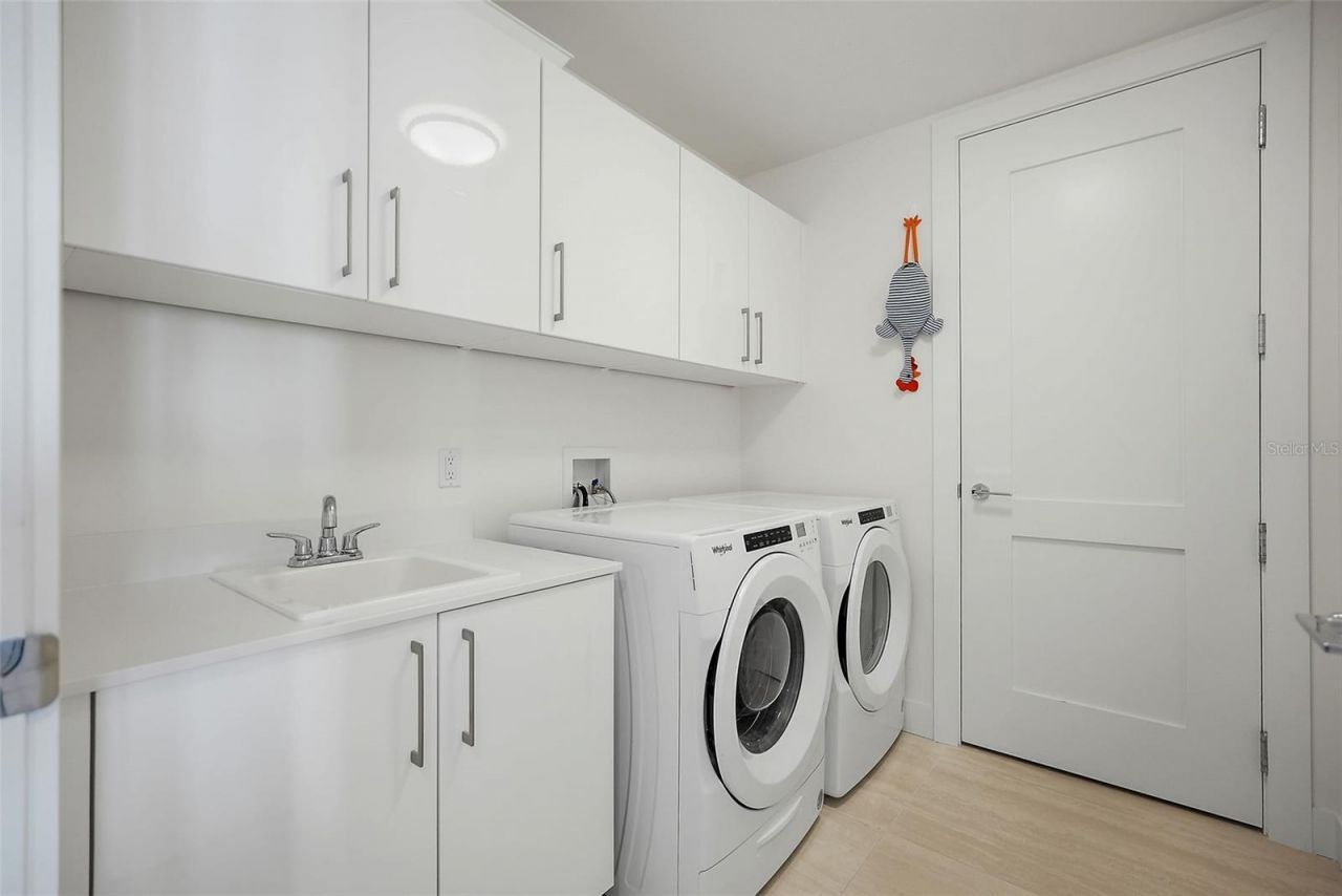 301 1st Street S, Unit 2305, Saint Petersburg, FL 33701 Photo