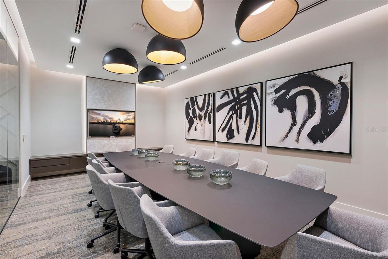 301 1st Street S, Unit 2305, Saint Petersburg, FL 33701 Photo