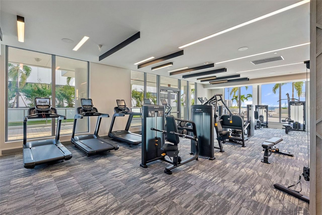 301 1st Street S, Unit 2305, Saint Petersburg, FL 33701 Photo