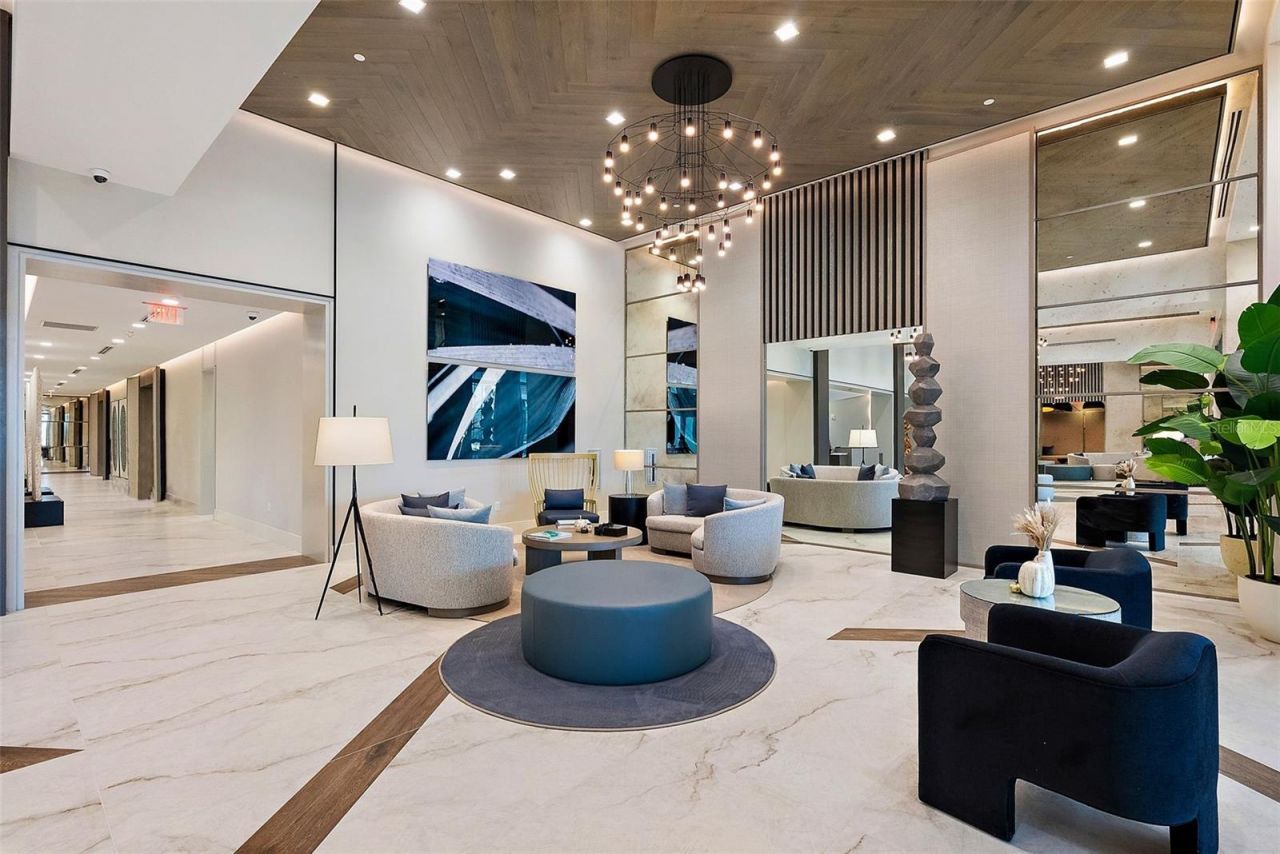 301 1st Street S, Unit 2305, Saint Petersburg, FL 33701 Photo