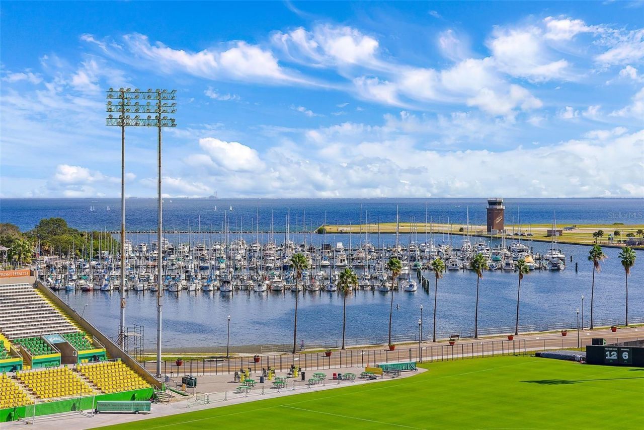 301 1st Street S, Unit 2305, Saint Petersburg, FL 33701 Photo