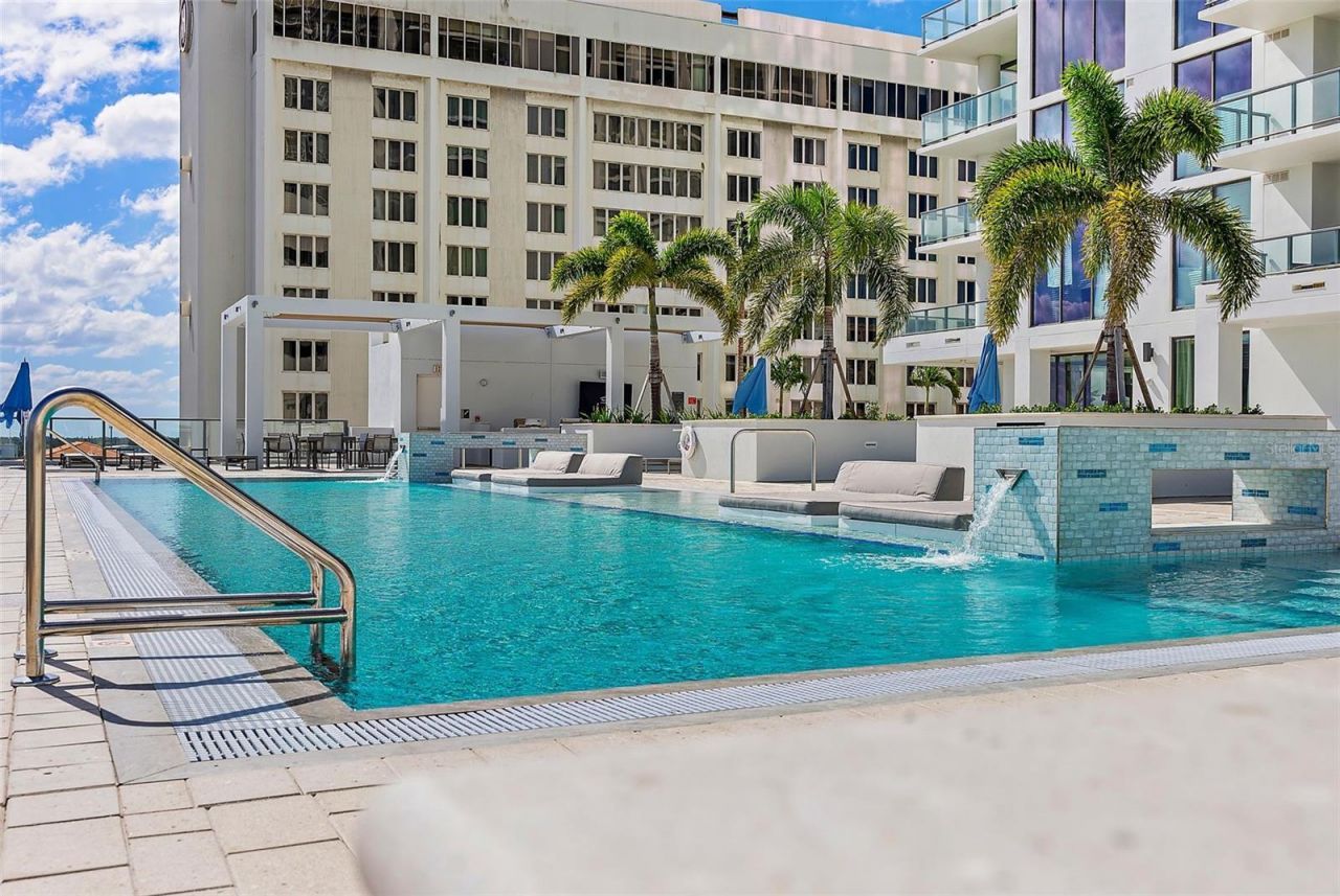 301 1st Street S, Unit 2305, Saint Petersburg, FL 33701 Photo