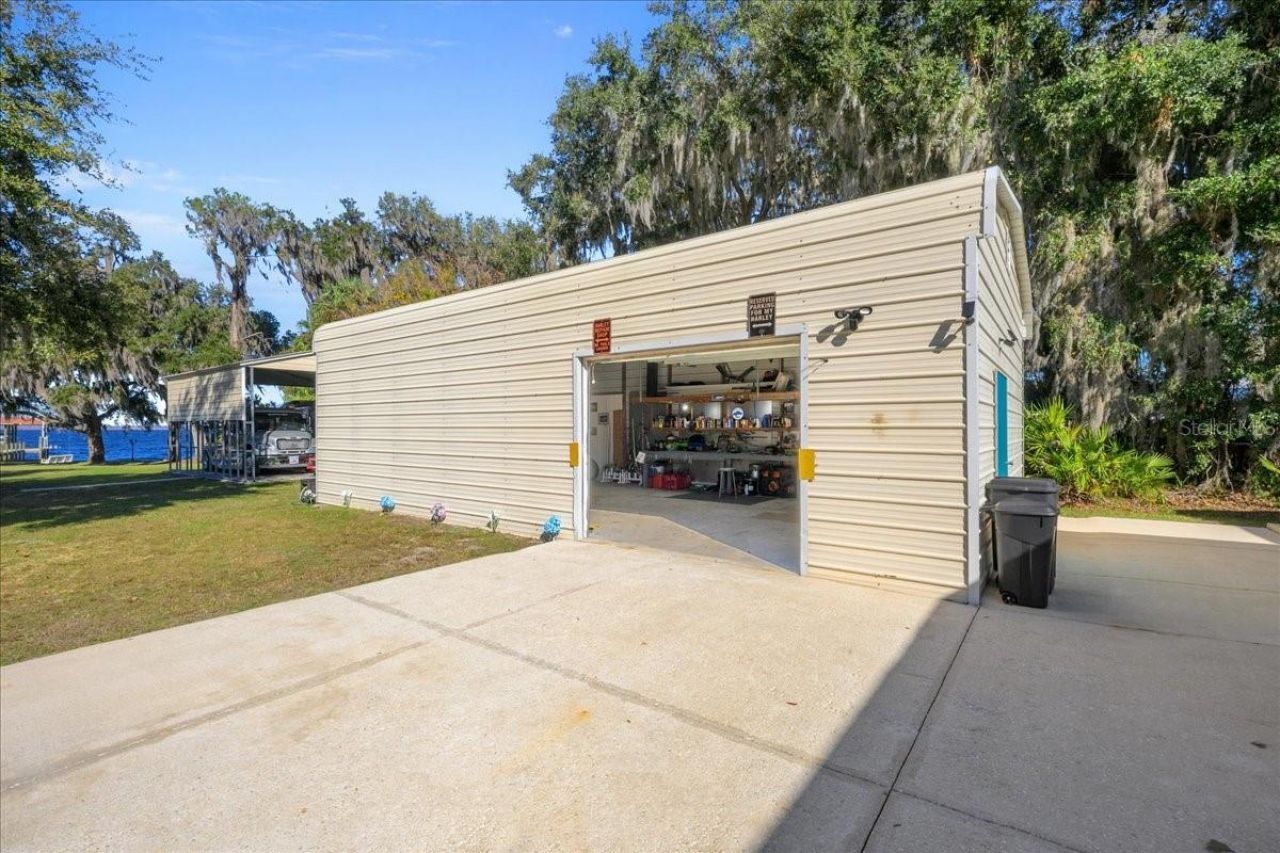 116 Crescent Lake Shore Drive, Crescent City, FL 32112 Photo