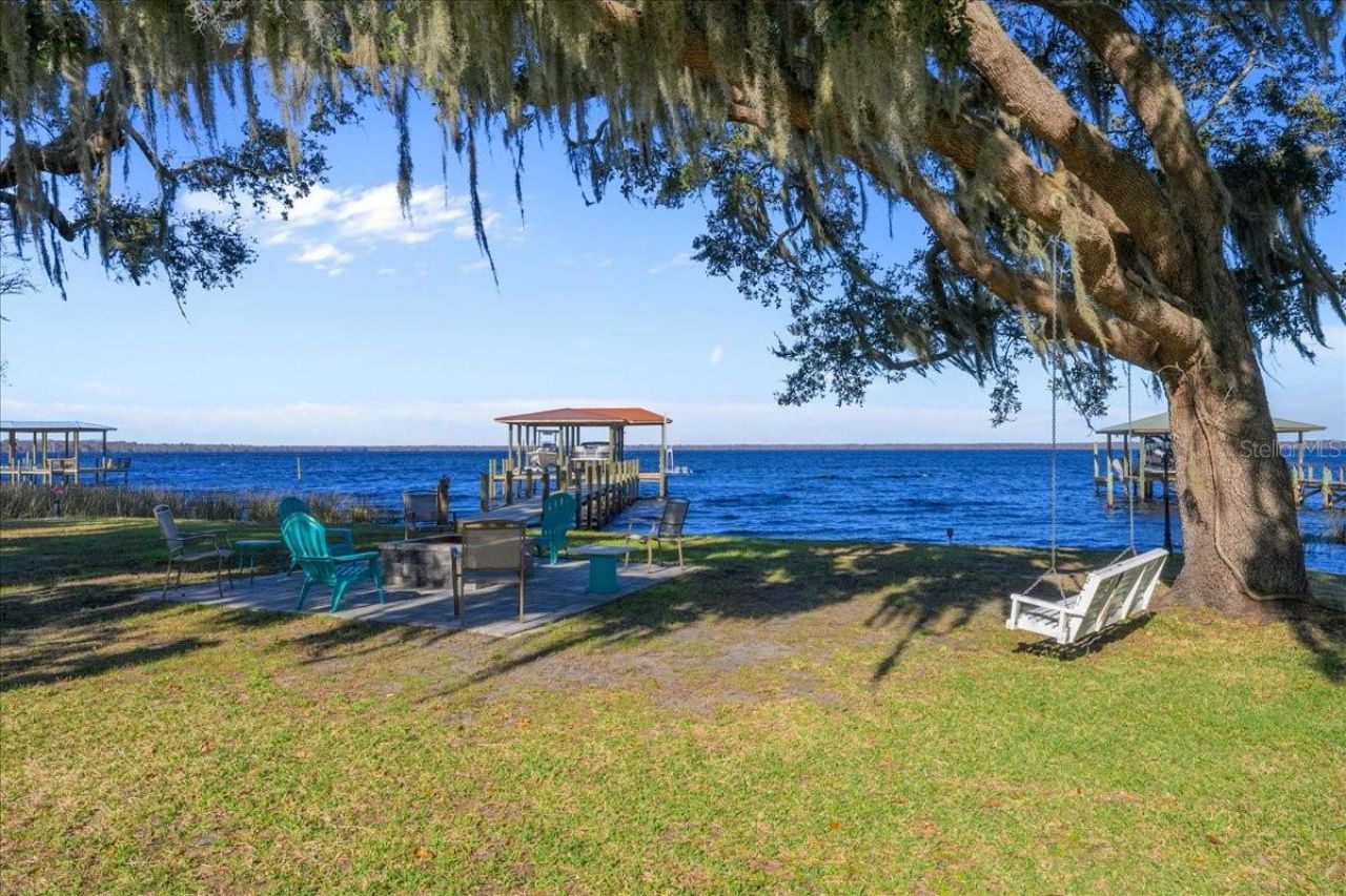 116 Crescent Lake Shore Drive, Crescent City, FL 32112 Photo