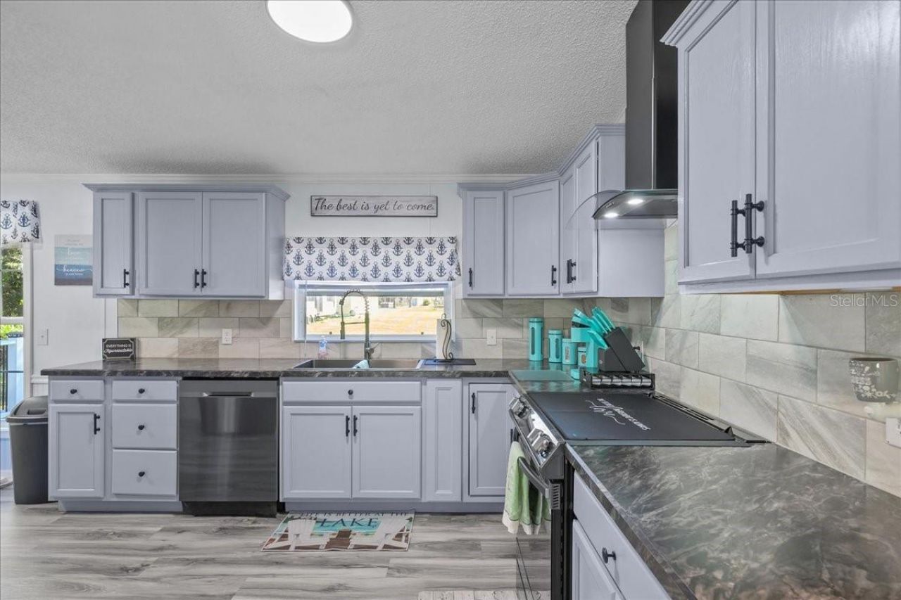 116 Crescent Lake Shore Drive, Crescent City, FL 32112 Photo