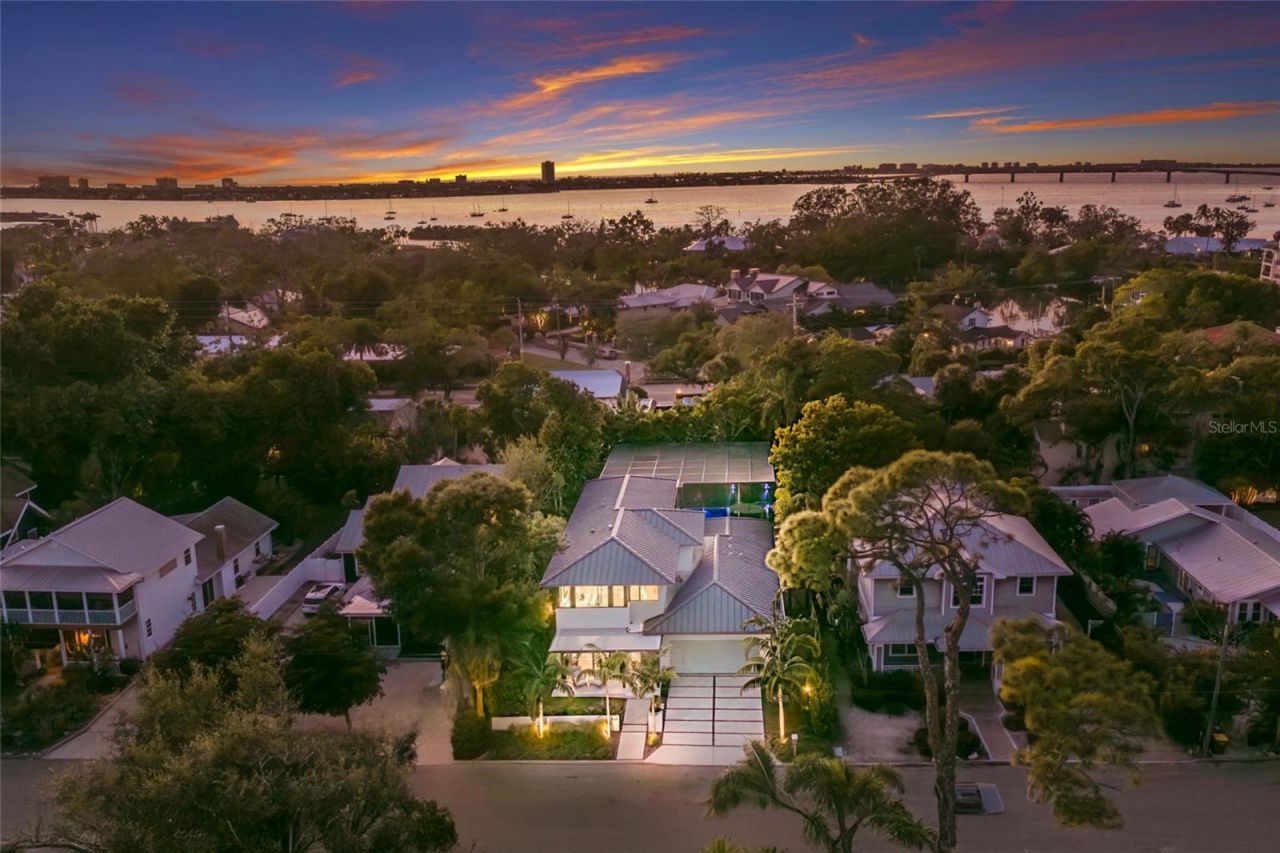 948 Citrus Avenue, Sarasota, FL 34236 Photo