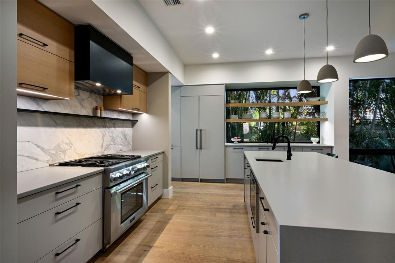 948 Citrus Avenue, Sarasota, FL 34236 Photo