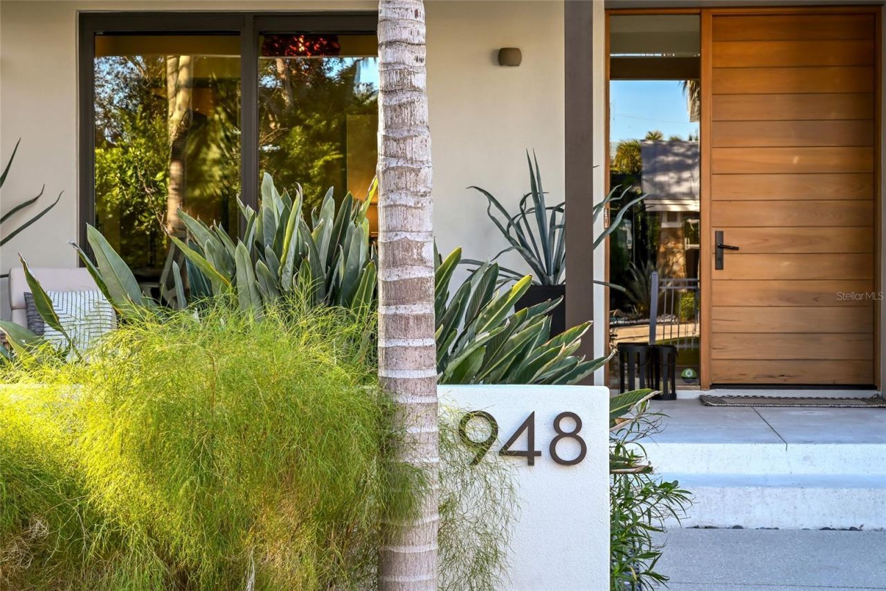 948 Citrus Avenue, Sarasota, FL 34236 Photo