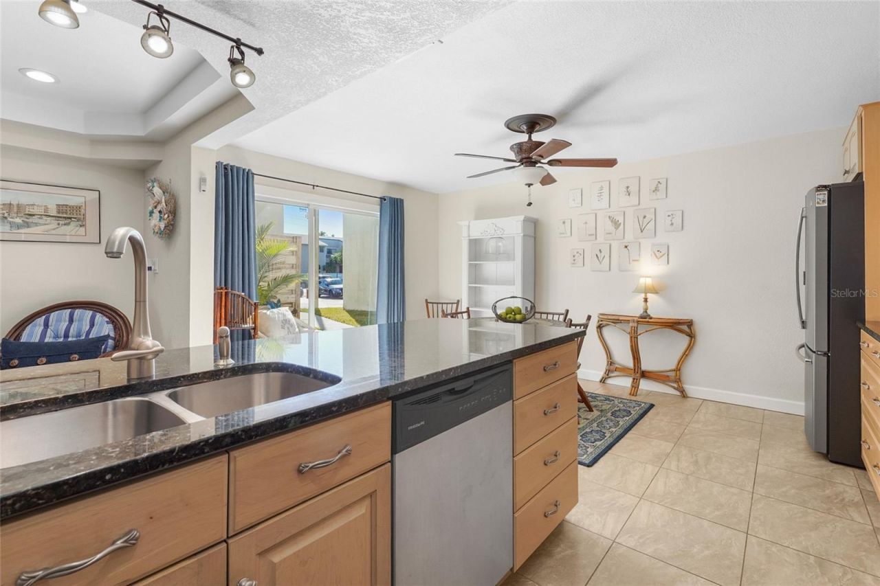 1143 Longfellow Road, Sarasota, FL 34243 Photo