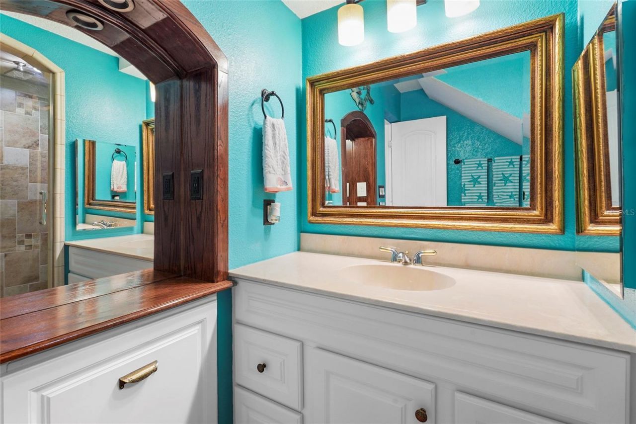 1143 Longfellow Road, Sarasota, FL 34243 Photo