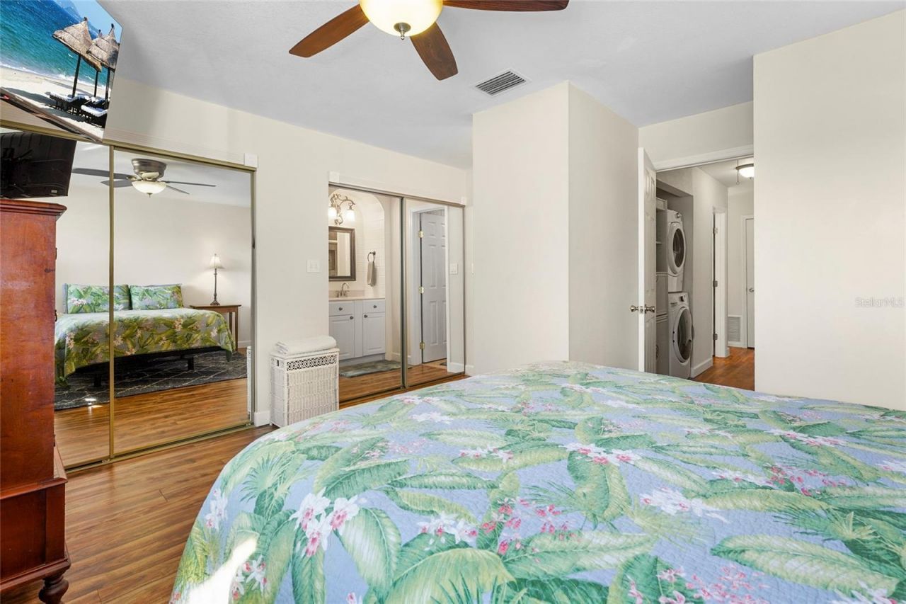 1143 Longfellow Road, Sarasota, FL 34243 Photo