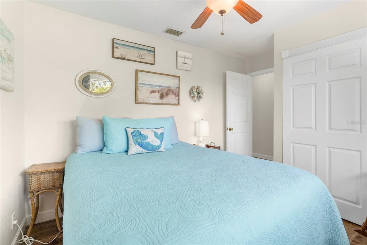 1143 Longfellow Road, Sarasota, FL 34243 Photo