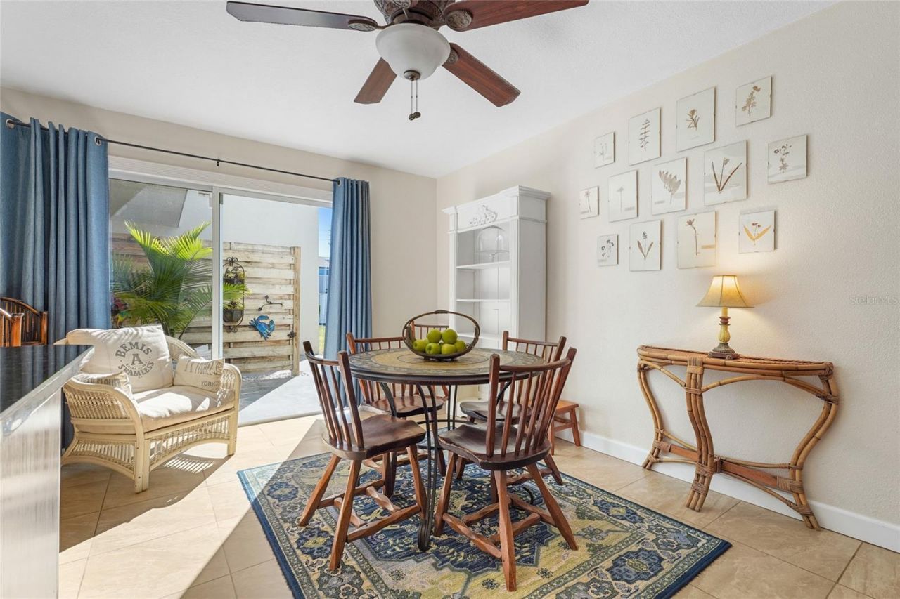 1143 Longfellow Road, Sarasota, FL 34243 Photo