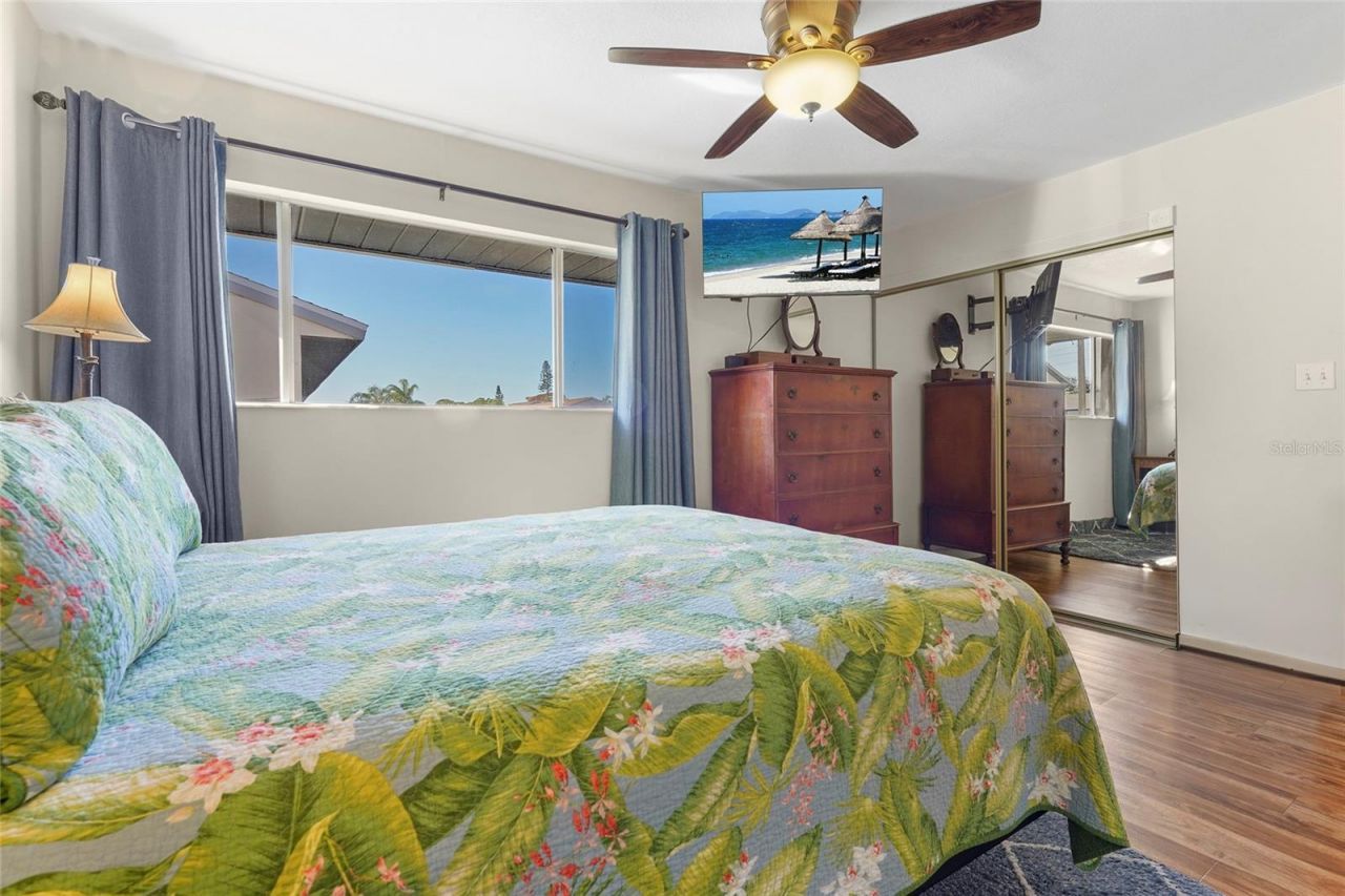 1143 Longfellow Road, Sarasota, FL 34243 Photo